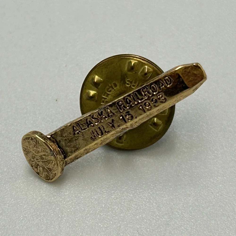 Vintage 1923 Alaska Railroad Last Spike Golden Hat Pin Tie Tac Collectible Train